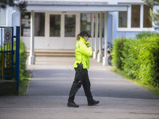 20240509Policia_Zakladneskoly040930.jpg