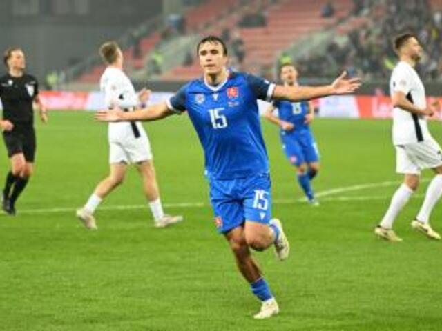 Slovensko zdolalo Estónsko a zabojuje o postup do B-divízie Ligy národov. O víťazstve rozhodol Dávid Strelec