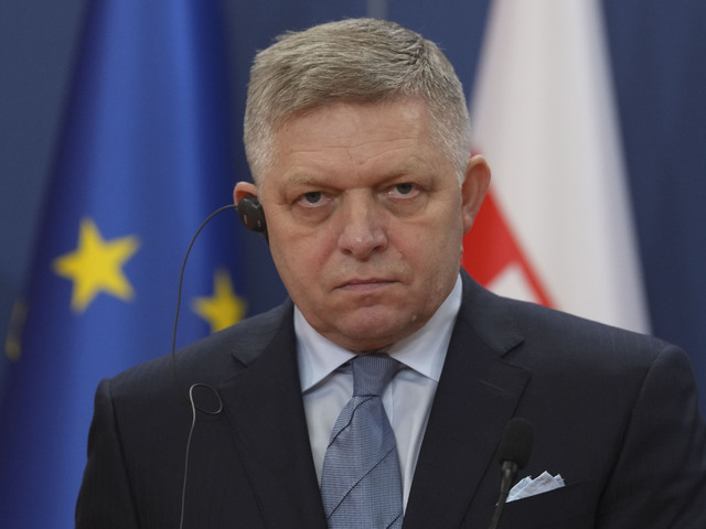 Ficovu cestu do Moskvy si všímajú v zahraničí. V Rusku hovoria o prvej lastovičke, český europoslanec ho nazval hrozbou
