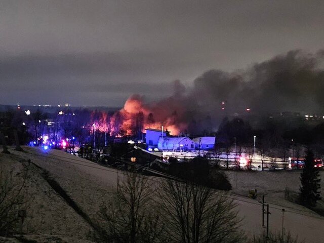 FOTO: Dráma v Litve. Nákladné lietadlo DHL sa zrútilo pri pristávaní, polícia nevylučuje terorizmus