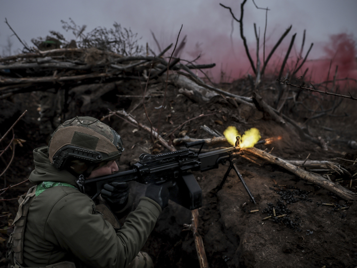 Russia_Ukraine_War930978.jpg rusko ukrajina ukrajinský vojak