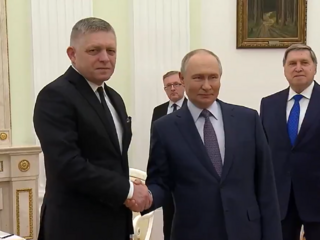 fico v moskve.png