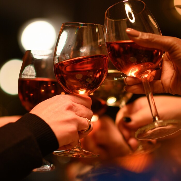 alkohol nápoje bar