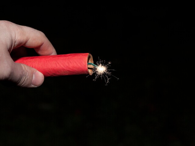 Na Silvestra prichádzajú ľudia o prsty, zrak aj život. Hasiči radia, ako prežiť oslavy v zdraví