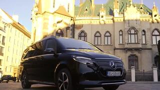 Elektrický van, ktorý ponúka komfort aj priestrannosť. Ako ďaleko vás zavedie na jedno nabitie Mercedes EQV?