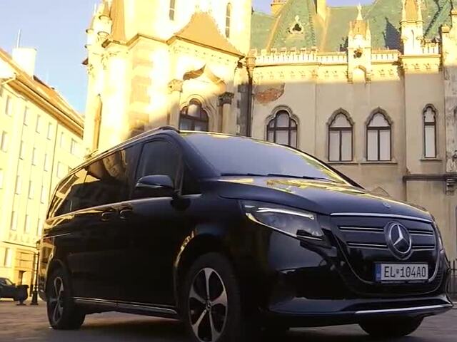 Elektrický van, ktorý ponúka komfort aj priestrannosť. Ako ďaleko vás zavedie na jedno nabitie Mercedes EQV?