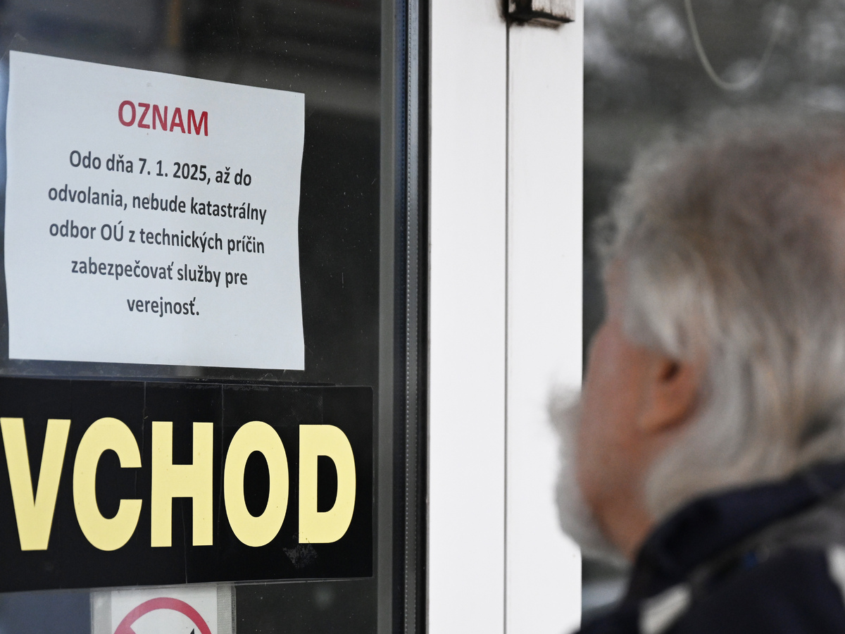 oznam na katastri.jpg
