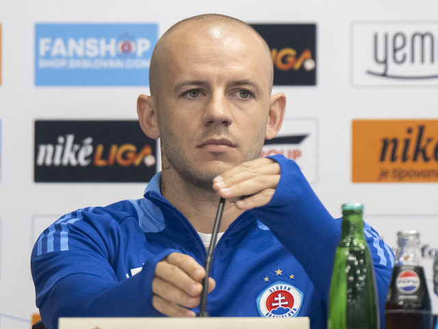 Vladimír Weiss ml. späť na známy trávnik. Po rokoch sa vrátil na štadión Al-Gharafy