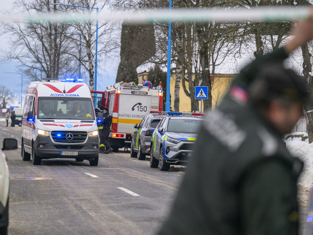 Samuel, ktorý v škole na Spiši pobodal dvoch ľudí, sa pokúsil o samovraždu. Väzenská stráž mu v tom dvakrát zabránila