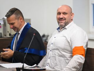 Na snímke sprava obžalovaný Marián Magát a jeho obhajca Martin Burian počas pojednávania na Špecializovanom trestnom súde (ŠTS) v Pezinku 23. októbra 2024.