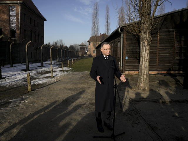 Svet si pripomína obete holokaustu. Pred 80 rokmi bol oslobodený koncentračný tábor Auschwitz