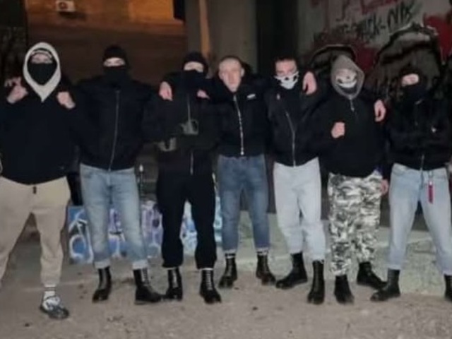 Polícia a prokuratúra začali konať vo veci útokov neonacistov v Bratislave. Pre ta3 prehovorila matka napadnutého