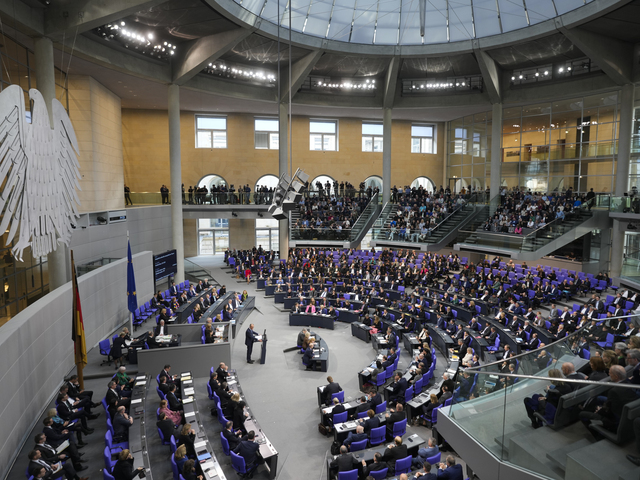 Nemecká AfD hýbe nitkami v parlamente a prelomila tabu. Poslanci schválili kontroverzný návrh o migrácii
