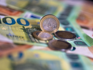 euro financie peniaze 