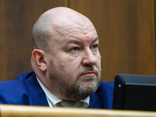 Kaliňák pripúšťa Huliaka na ministra športu a cestovného ruchu. Valášek spochybňuje jeho kompetentnosť