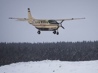 lietadlo sneh hory malé lietadlo
