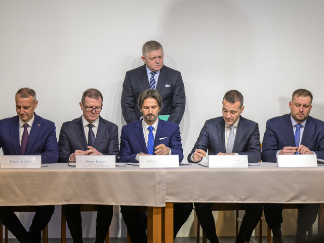 PRIESKUM: Čoho sa boja Slováci? Nedesí ich hrozba zo zahraničia, ale domáca scéna. Na čele je Ficova vláda