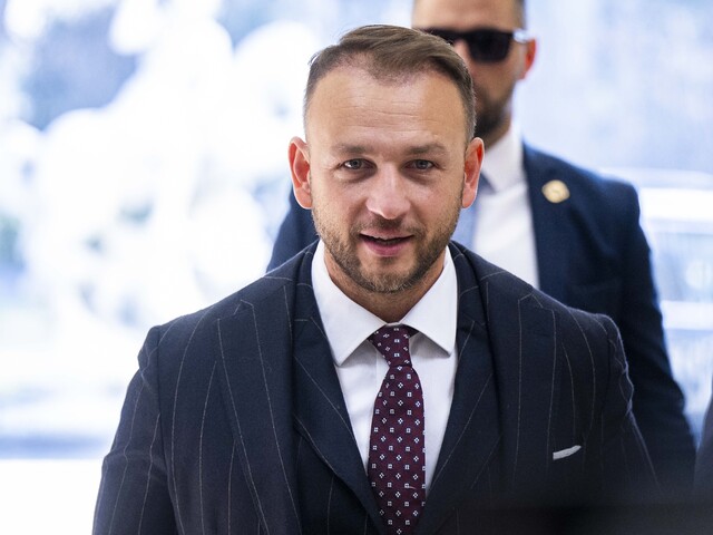Ministerstvo vnútra zamietlo odvolanie prokurátora. Šutaj Eštok za predvolebný príspevok potrestaný nebude