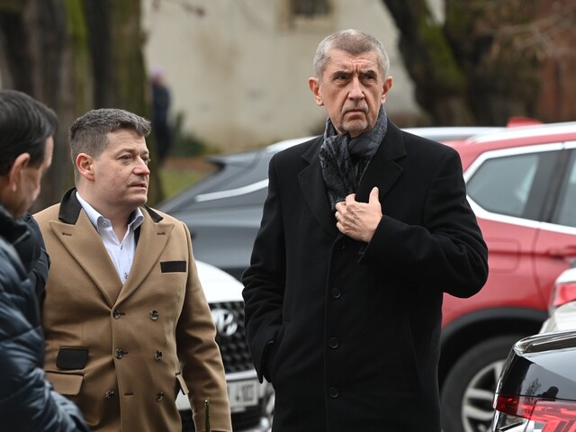Babiš už nevlastní Agrofert, akcie vložil do zvereneckého fondu. Na holding budú dohliadať jeho deti