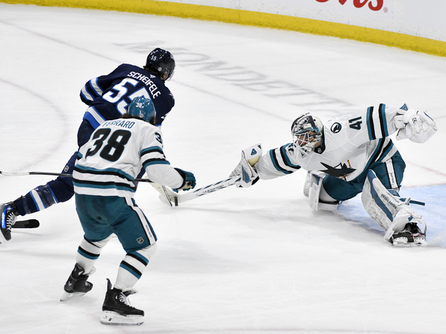 NHL: Winnipeg upevnil vedúce postavenie v Západnej konferencii. Jets natiahli najdlhšiu víťaznú sériu v klubovej histórii