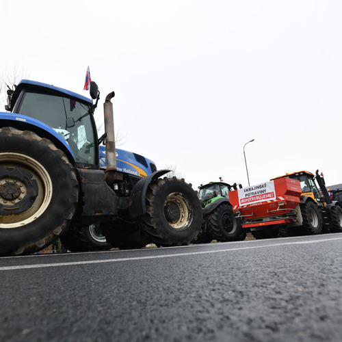 protest traktory hranice farmári