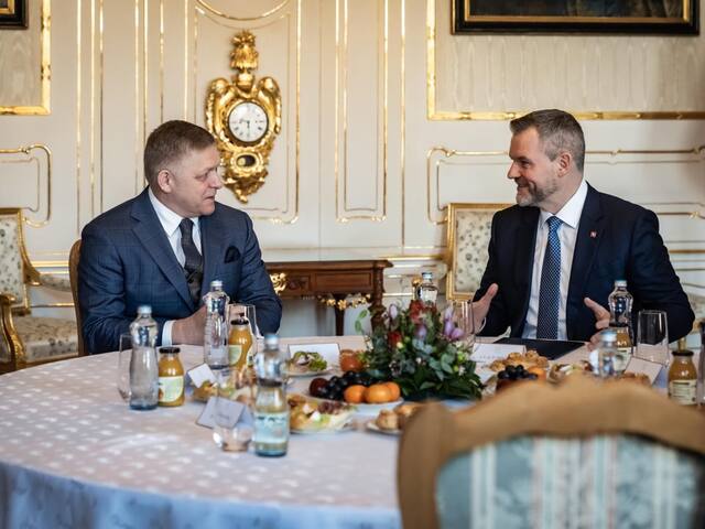 Premiér Fico predložil prezidentovi návrh na zmenu vo vláde. Keketiho by mal vo funkcii ministra športu nahradiť Huliak