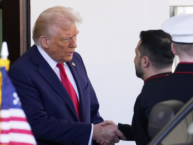 Schôdzka v Bielom dome bola naplánovaným prepadnutím Zelenského. Trump predviedol perverznosť americkej politiky, píše NYT