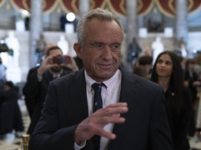 USA hlásia prvú obeť osýpok, epidémia sa zhoršuje. Minister RFK Jr. odporúča treščiu pečeň namiesto očkovania
