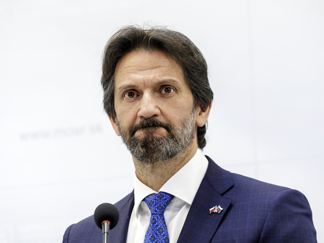 Slovensko chystá pomoc Ukrajine. Kyjevu poskytneme ženistov aj asistenciu s mínami, oznámil Kaliňák