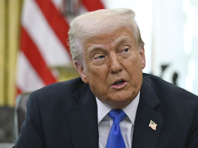 Republikáni si šepkajú. Trump vraj chce byť prezidentom aj po tretíkrát, existuje taká možnosť?