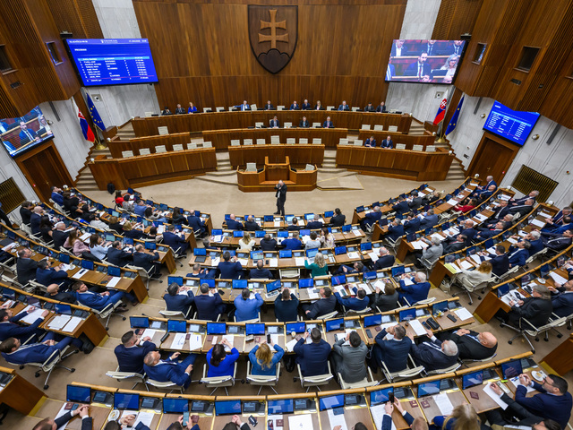 Šutaj Eštok chce otvoriť diskusiu o zmene volebného systému. Chce, aby boli viac zastúpené regióny