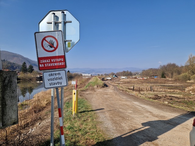 Predlžovanie rýchlostnej cesty R1 prinesie dopravné obmedzenia. Vodiči sa musia pripraviť na zdržania