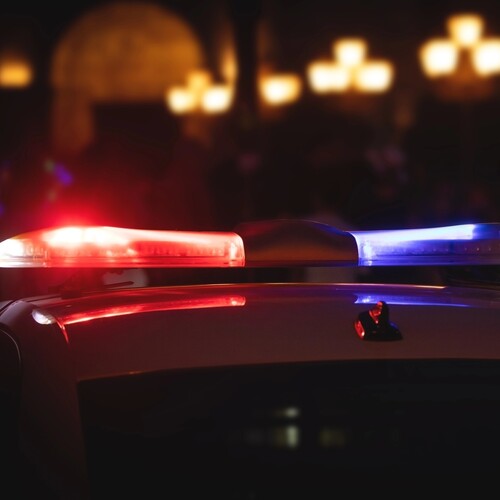 polícia, policajné auto, majáky