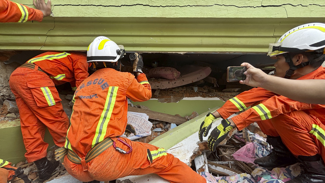 mjanmarsko záchranári.jpg