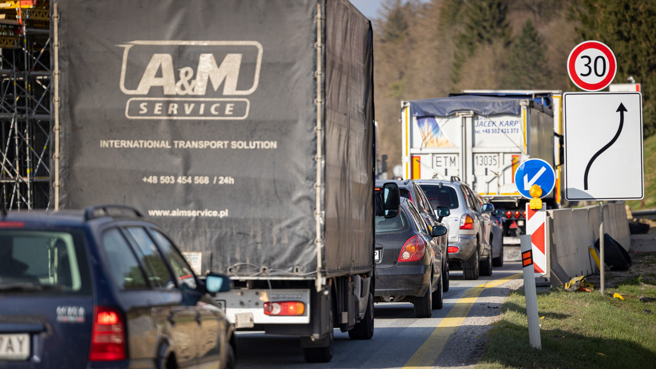 D3 kolóna značky autá 