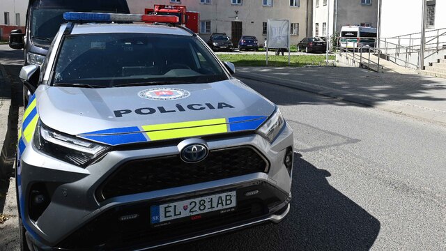 polícia Dubnica nad Váhom policajti 
