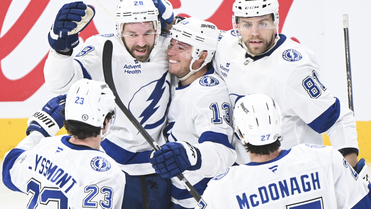 Lightning_Clinch_Hockey264232.jpg