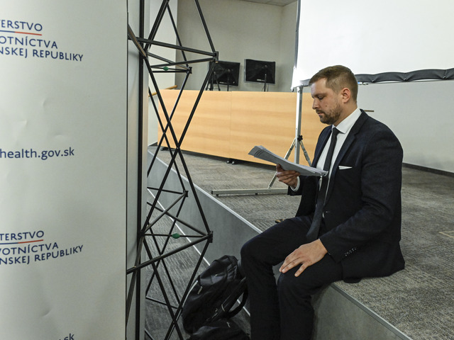 Minister Šaško sa postavil na stranu vedy. Odborníci na jeho pokyn preveria Kotlárovu analýzu
