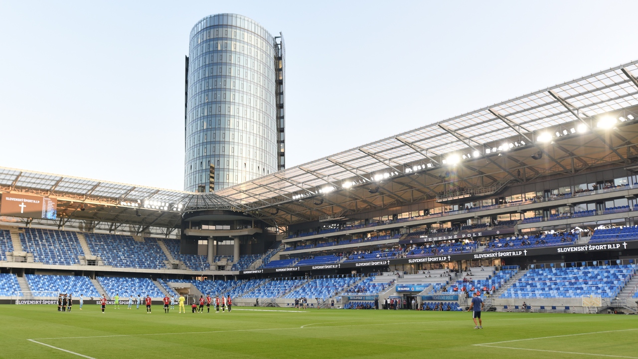 Tehelné pole štadión futbal slovan