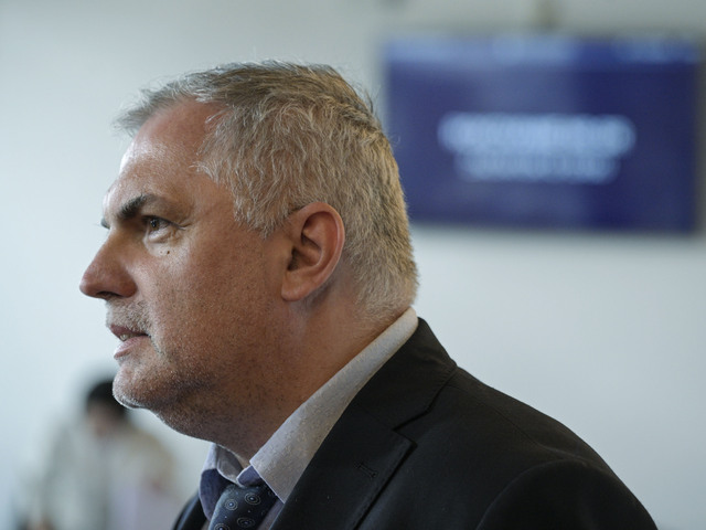 Národniari žiadajú vyššie dôchodky pre seniorov. Minister Tomáš reaguje a tvrdí, že ich rozmrazil ešte v opozícii