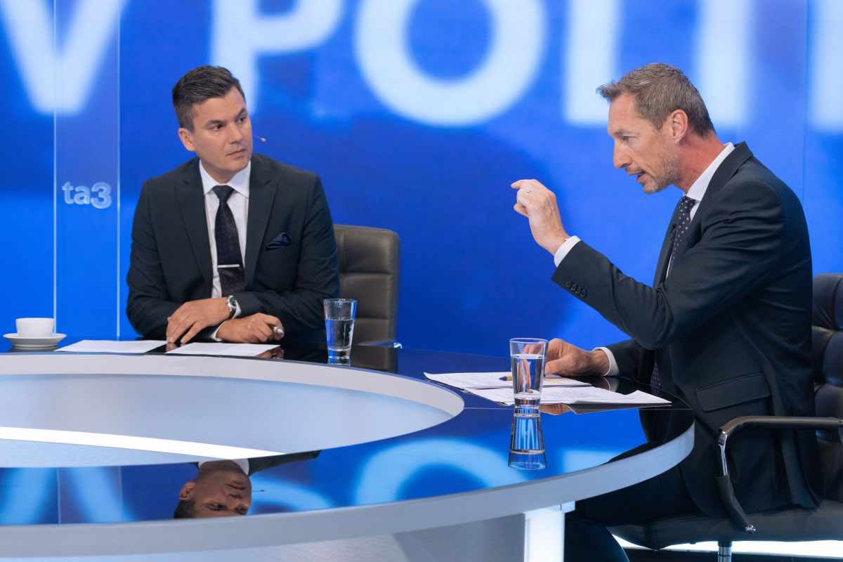 V politike Král Majerský