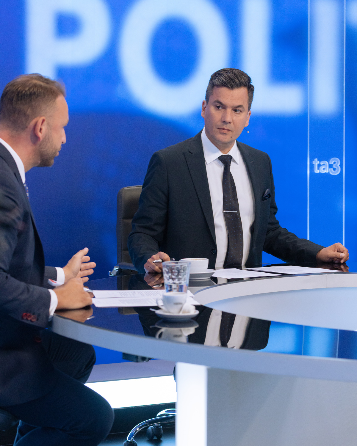 V politike Král Šutaj Eštok