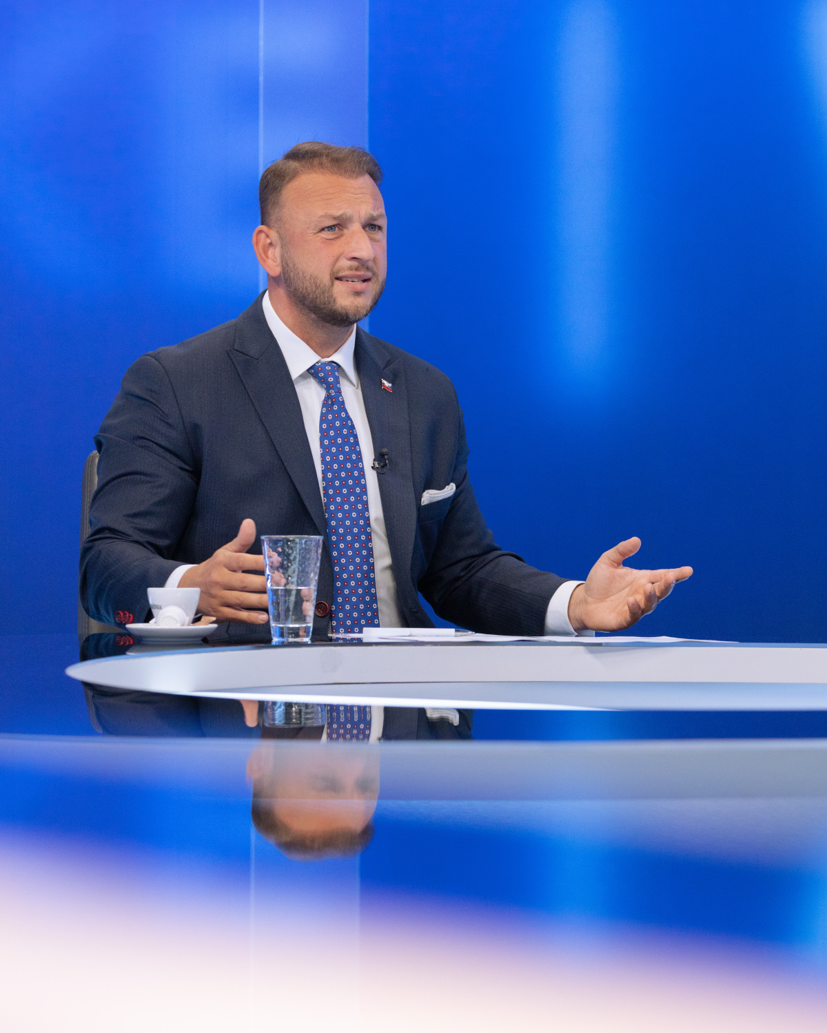 V politike Šutaj Eštok 