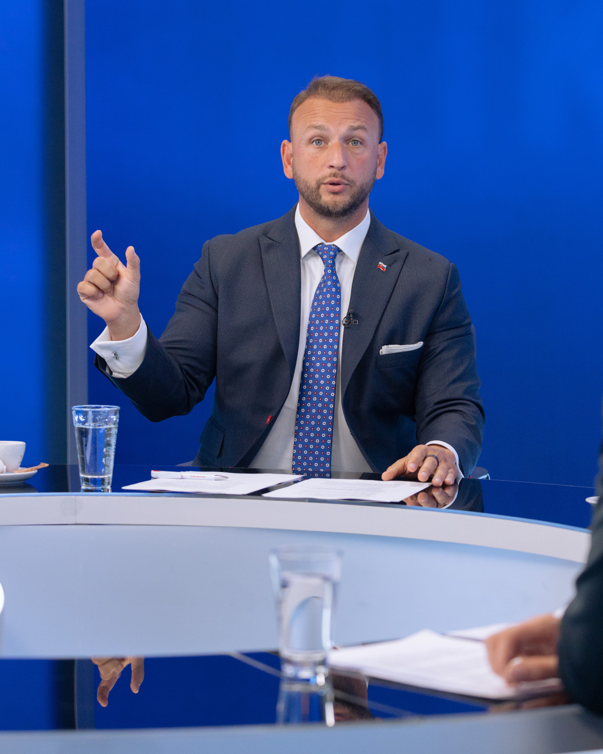 V politike Šutaj Eštok 