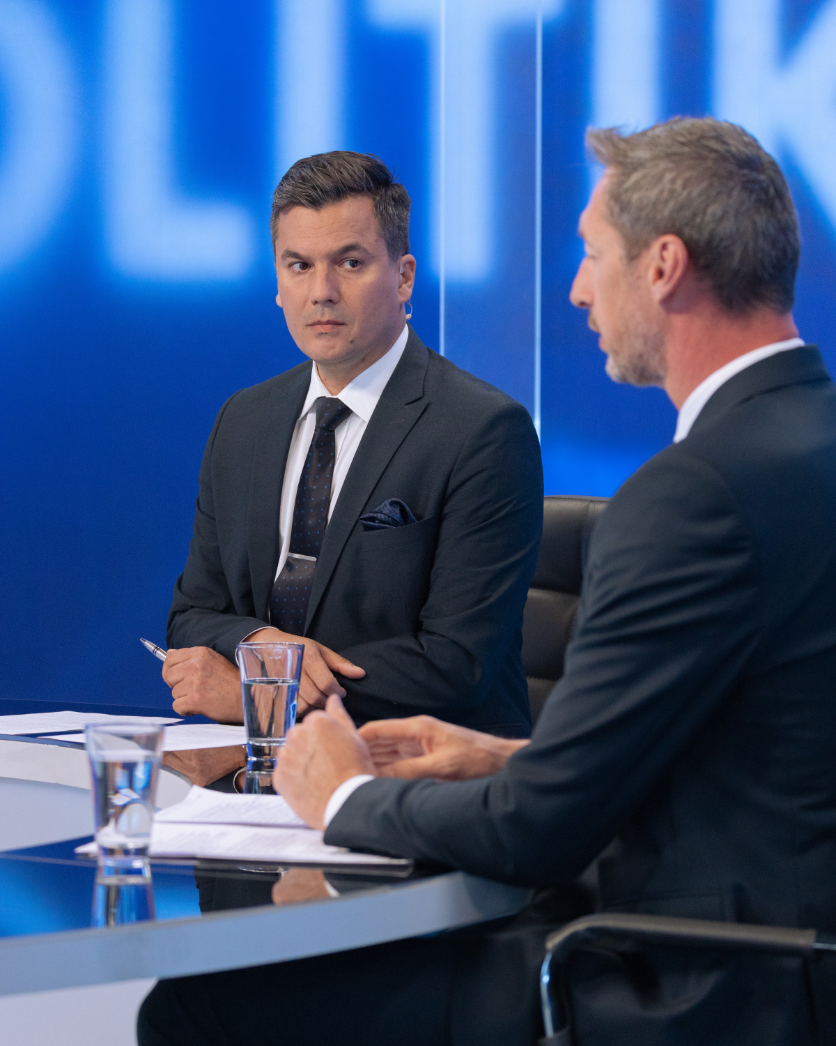 V politike Majerský 