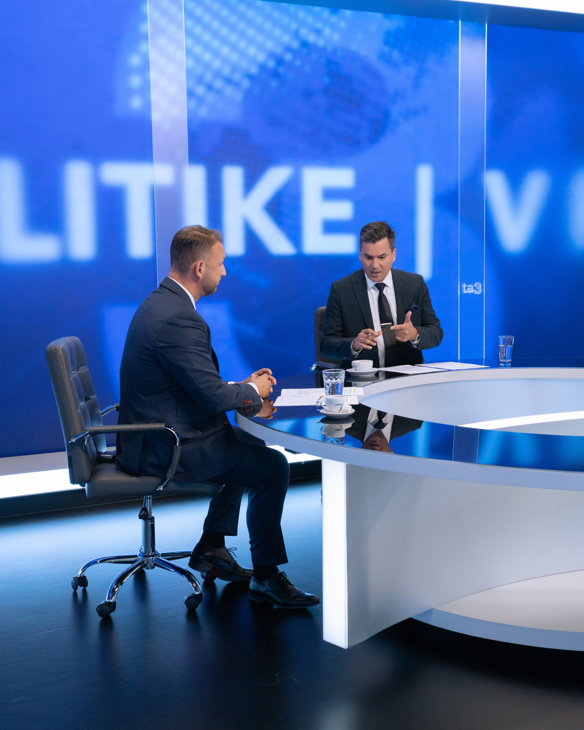 V politike Šutaj Eštok 