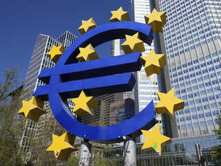 euro eurá eurozona peniaze europska unia EÚ