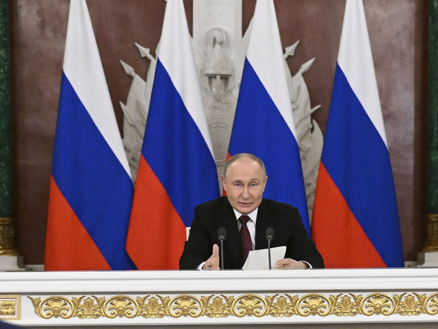 Putin verí, že do konca roka ovládne celé okupované oblasti. Do rozhovoru s Trumpom ide s pocitom sily