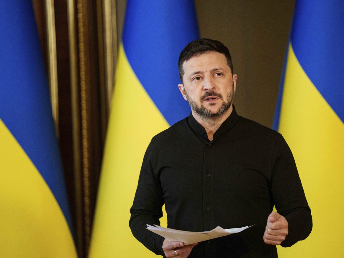 zelenskyj pred novinármi.jpg