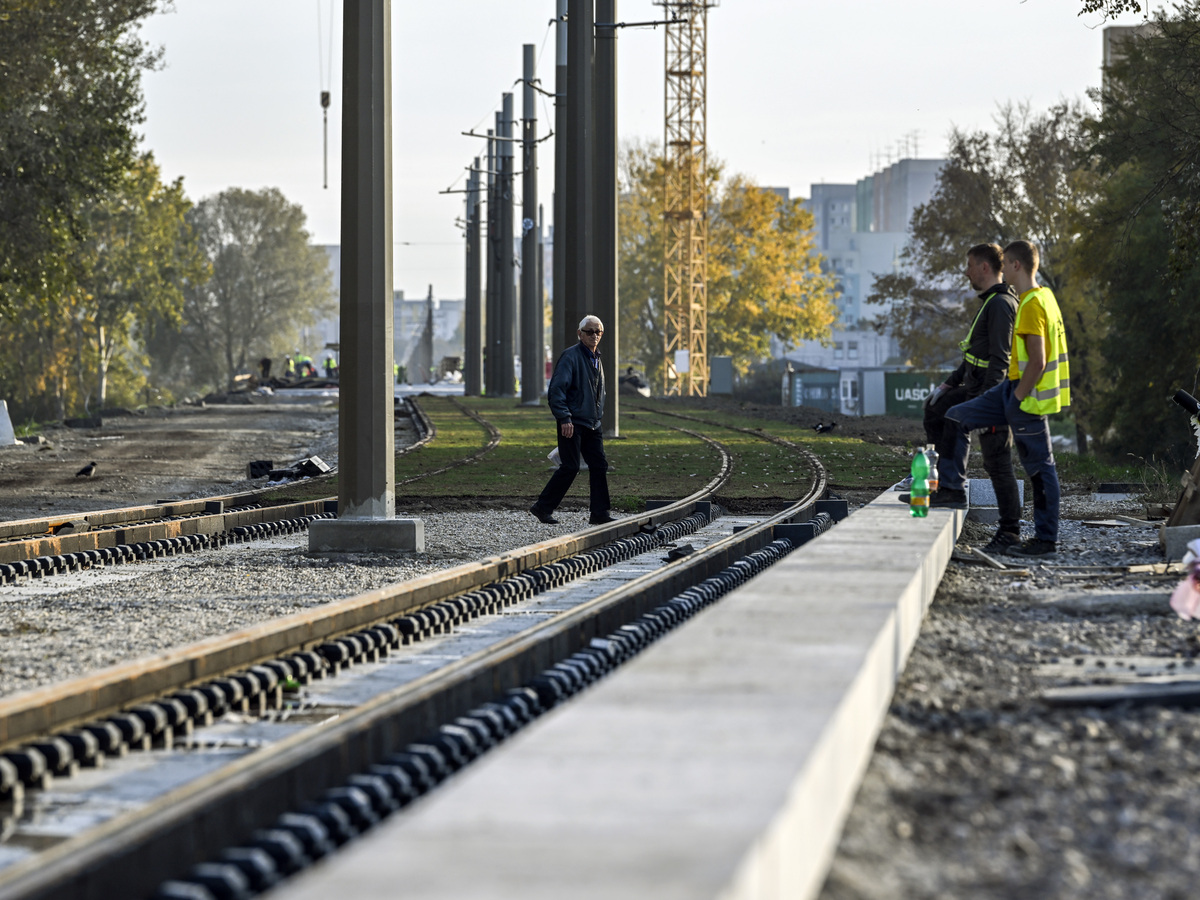 Petržalka električka električková trať